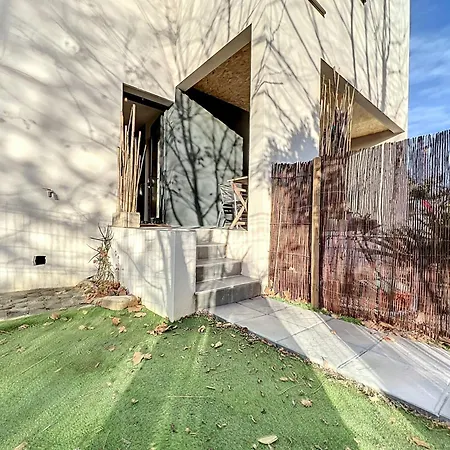 Apartment Avec Exterieur *