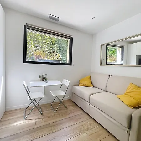 Avec Exterieur Apartment